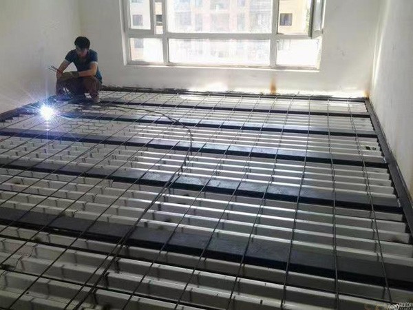 二层钢结构平台焊接安装